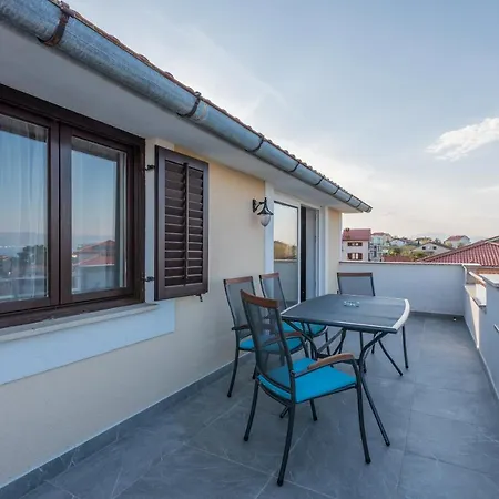 Apartmanhotel Pansion Dujmovic 2 *