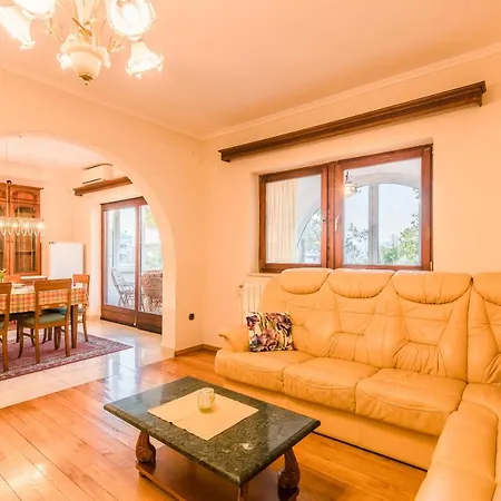 Pansion Dujmovic 2 Apartmanhotel