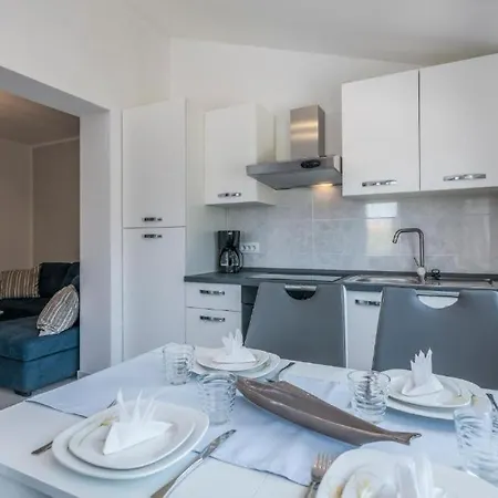 Aparthotel Pansion Dujmovic 2